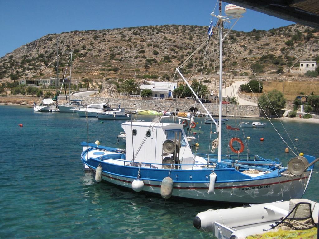 Filoxenia By Grispos Villas Schoinoussa Luaran gambar